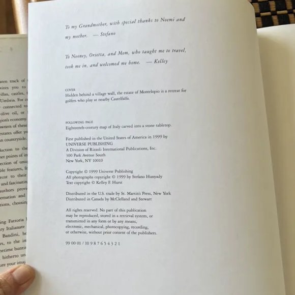 Italian Country Hideaways: Vacationing in Tuscany and Umbria's Most by Hurst - Picture 3 of 13